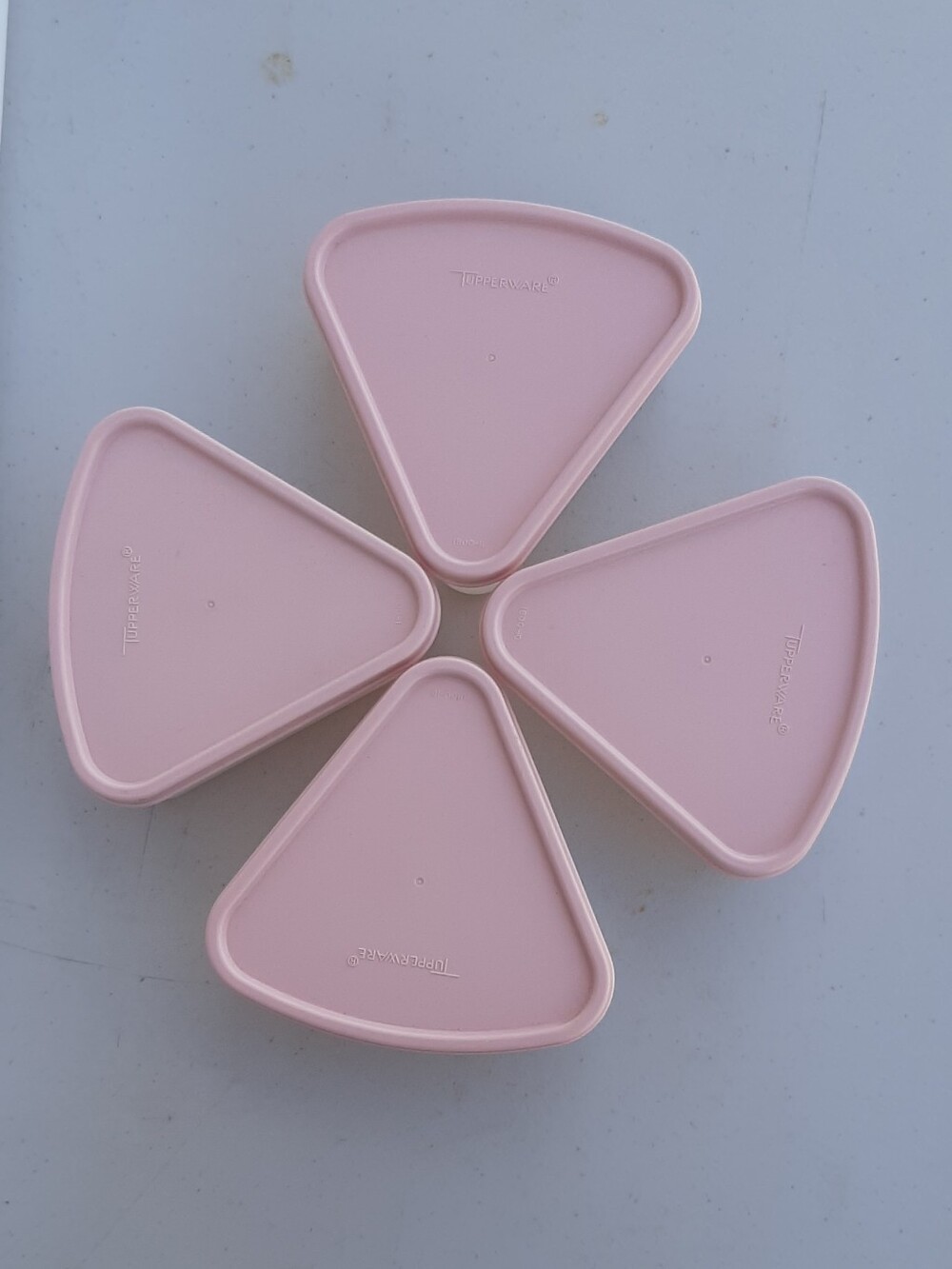 Pie Wedge TUPPERWARE Carousel Set/4 PINK